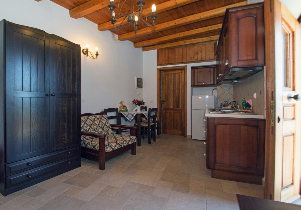 Appartamento Kapetan Manwlis Kato Khora Esterno foto