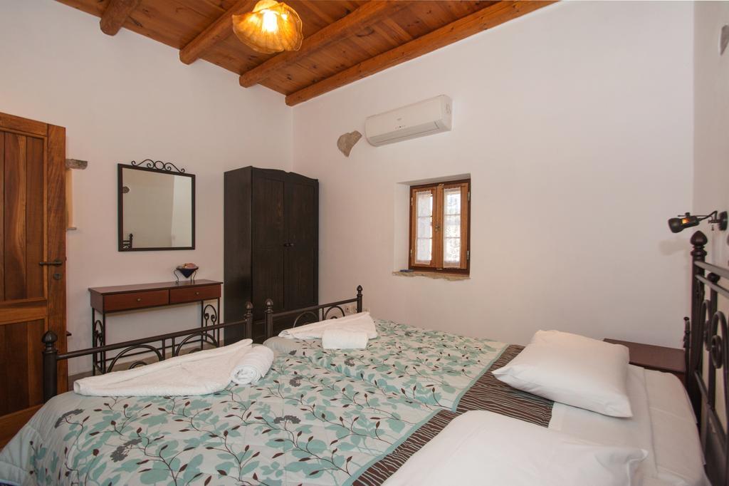 Appartamento Kapetan Manwlis Kato Khora Esterno foto
